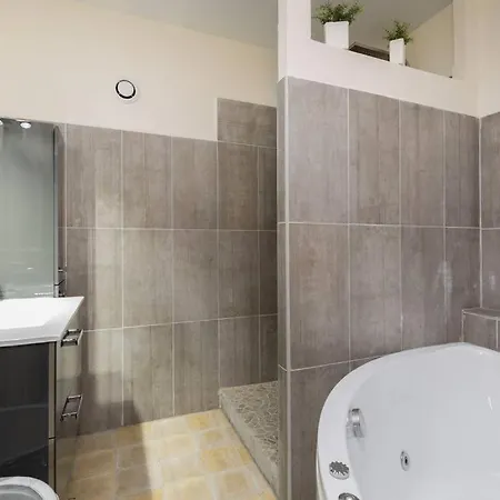 Appartement La Tuilerie Violès